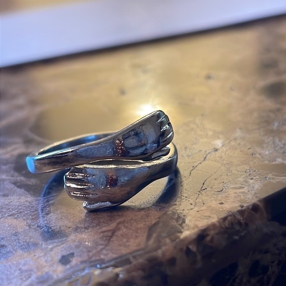 Silver Arm Hug Adjustable Ring - Picture 6 of 10